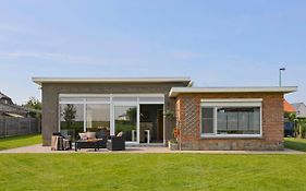 Huswell - Bungalow With Garden At 5 Minutes From The Beach